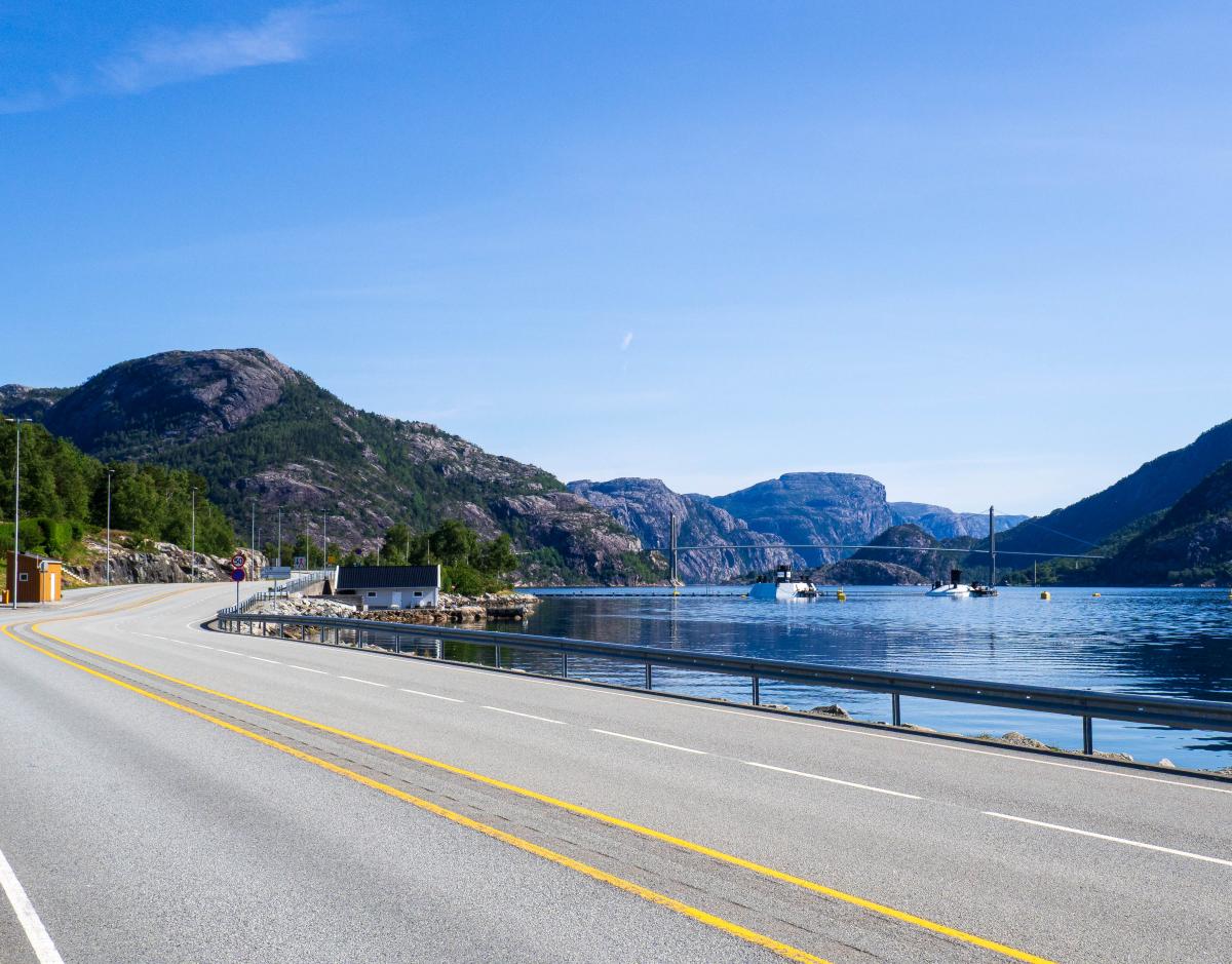 veerboot Oanes met links Sokkaknuten