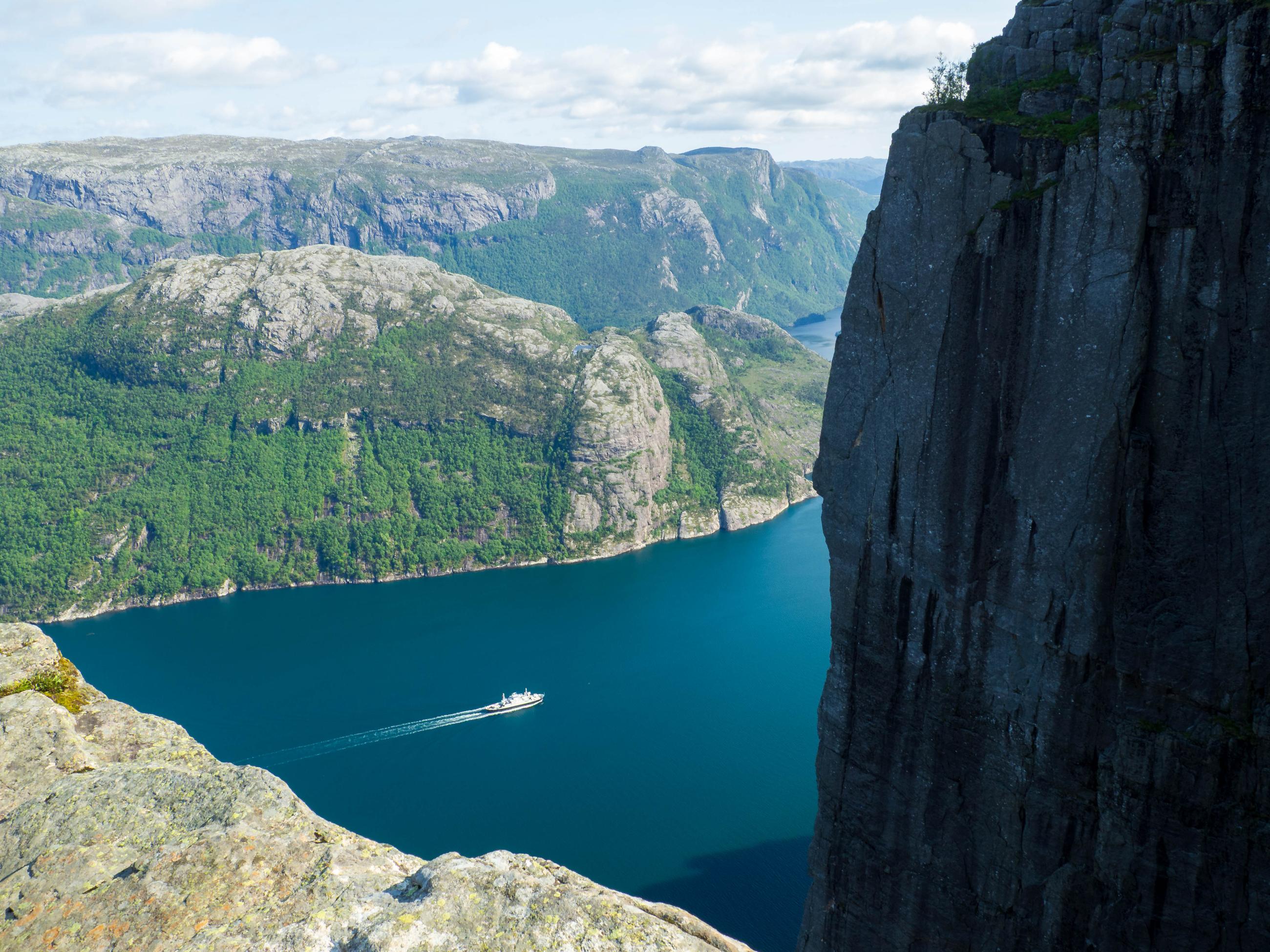Lysefjord met boot - vanaf Preikestolen